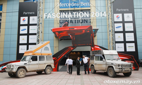 Lái xe Mercedes-Benz vượt 15.000 km từ Đức tới Việt Nam